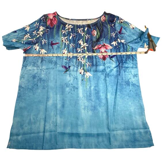 New In Bag Peacock Blue Floral Accent Short Sleeve Pop Over Top Lightweight - Picture 10 of 16
